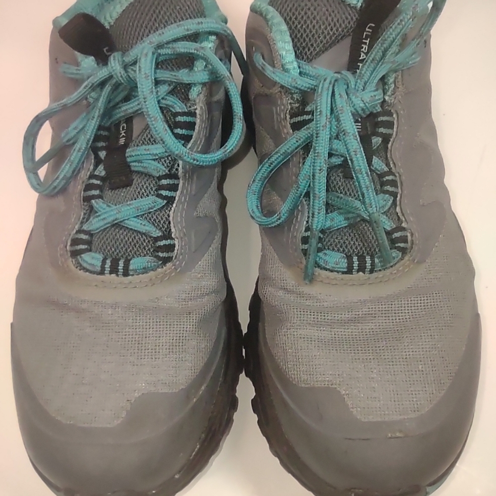 6 The North Face Gray and Teal Athletic Shoes - Picture 6 of 10